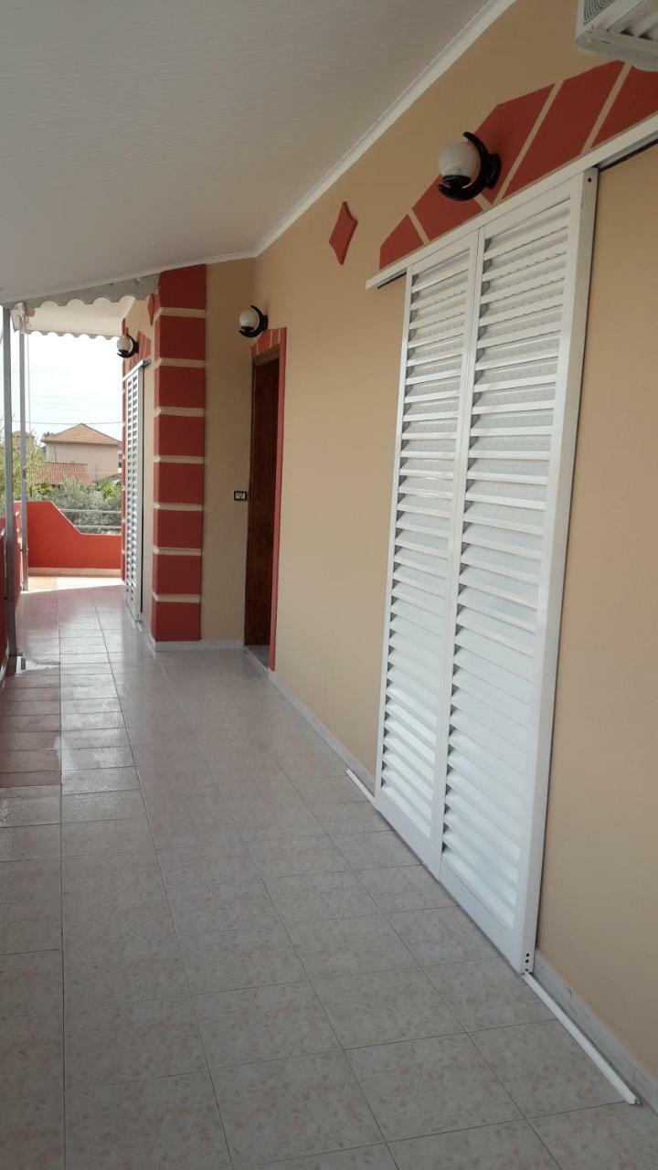 Kostas Christos Rooms Ammoudia Buitenkant foto